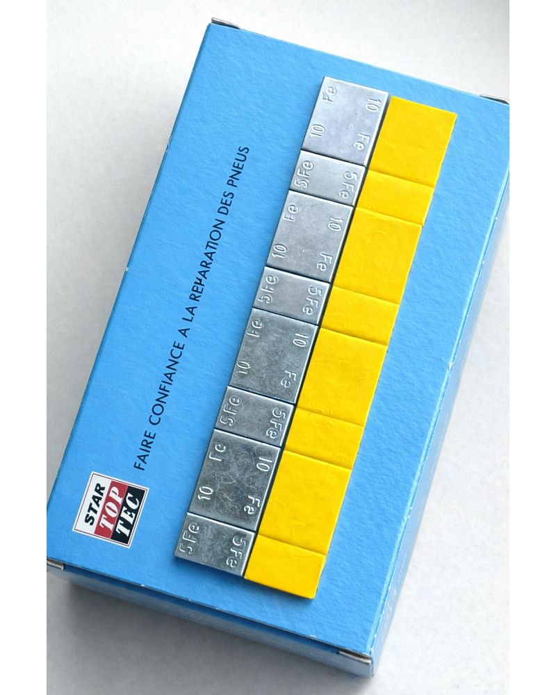 Masses D’équilibrage Autocollant En Acier Pour Jantes En Aluminium. Model CARRE